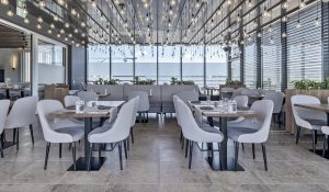 Phim cách nhiệt giúp bảo vệ nội thất nhà hàng